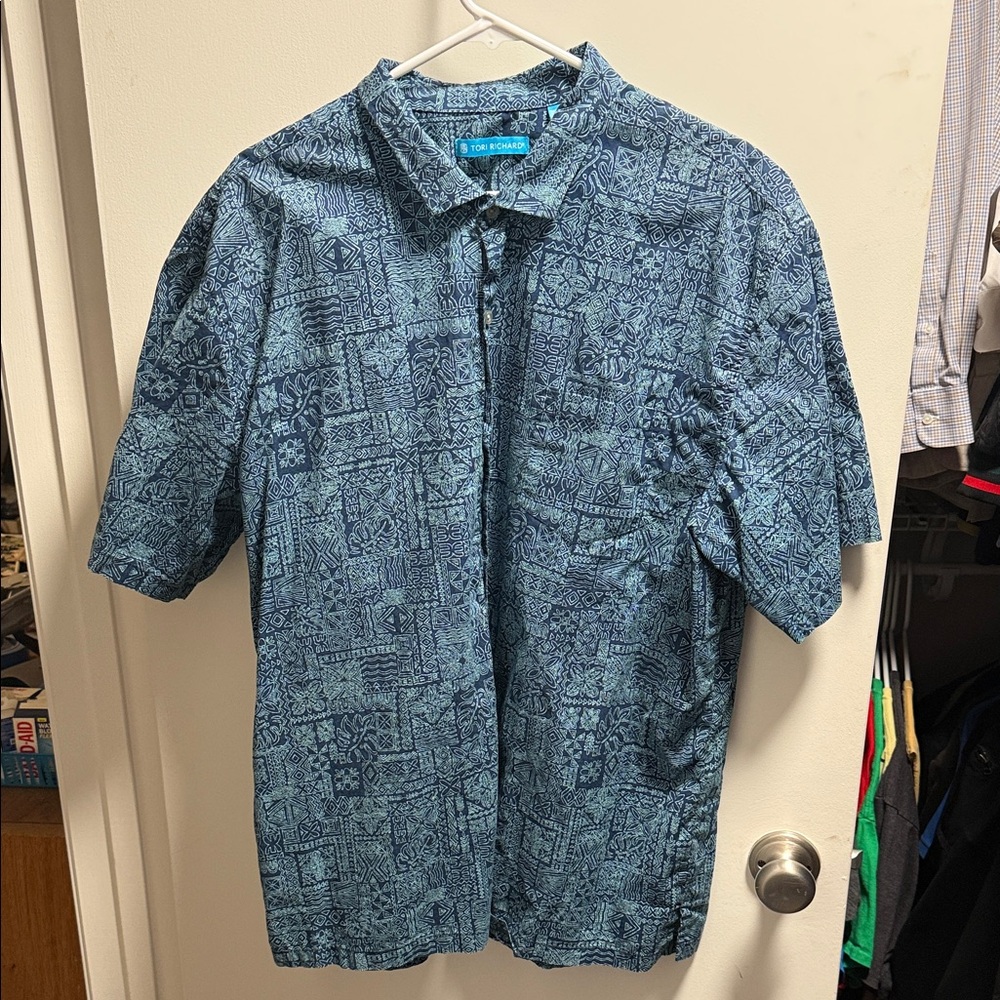Tori Richard Teal and Navy Tropical Print Camp Shirt